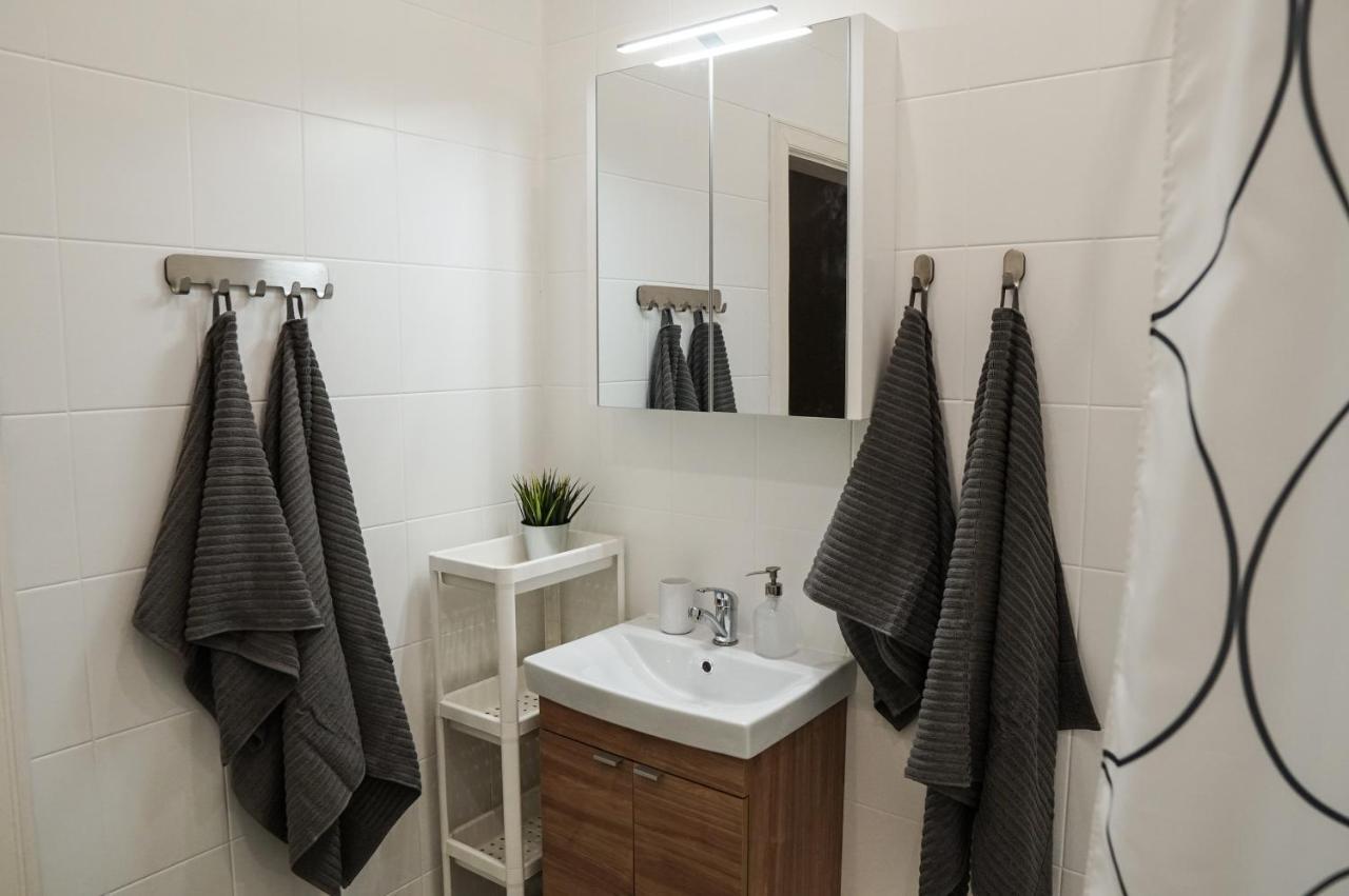 Cozy Apartment In Vilnius Oldtown Bagian luar foto